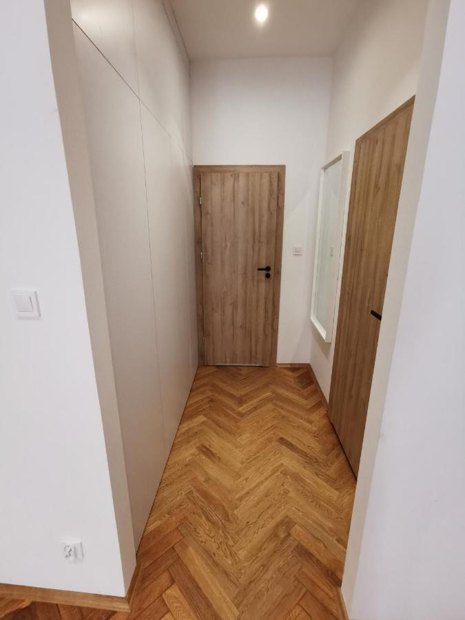 Apartament Z Klimatyzacja Cracovie Extérieur photo